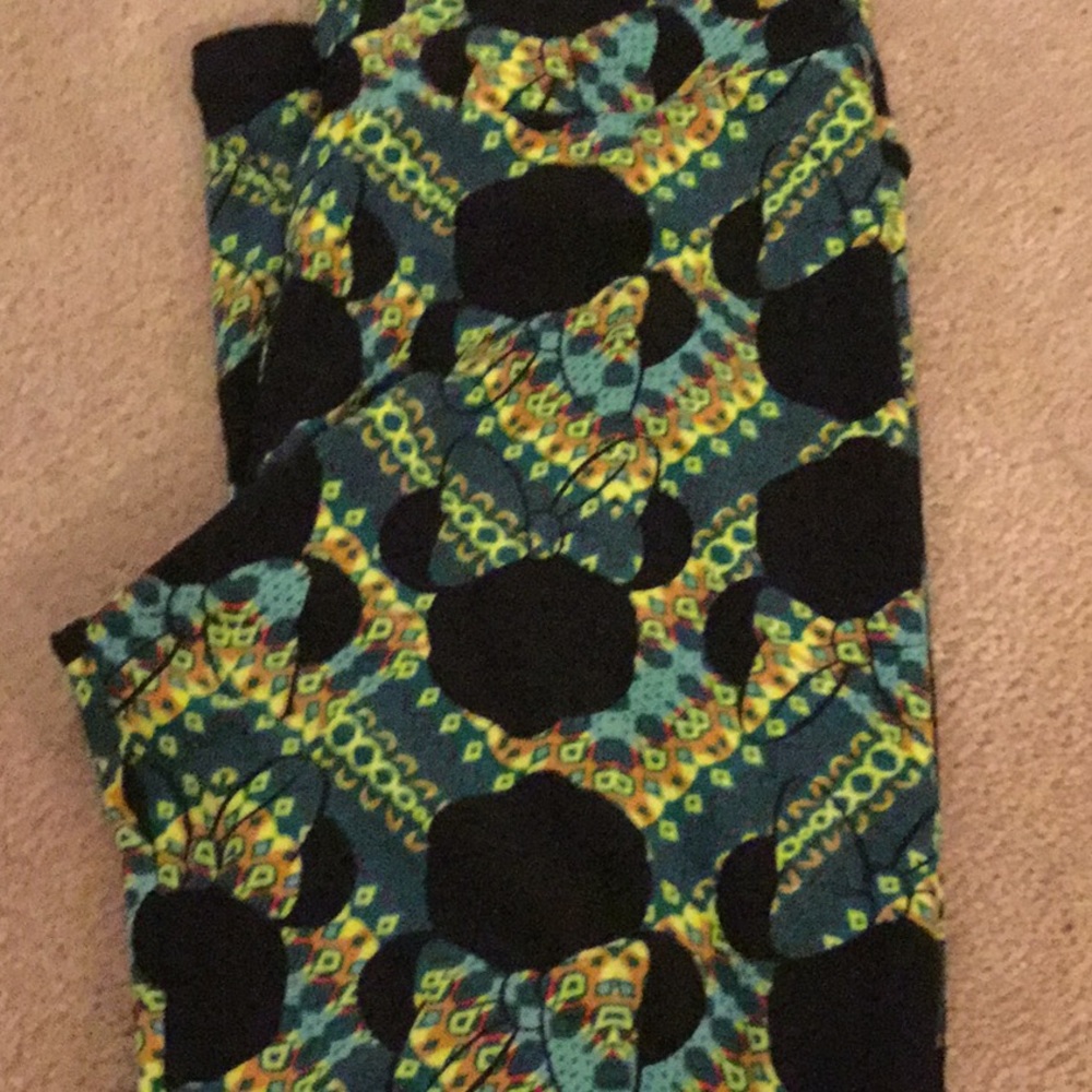New os Disney Minnie paisley Aztec legging retired